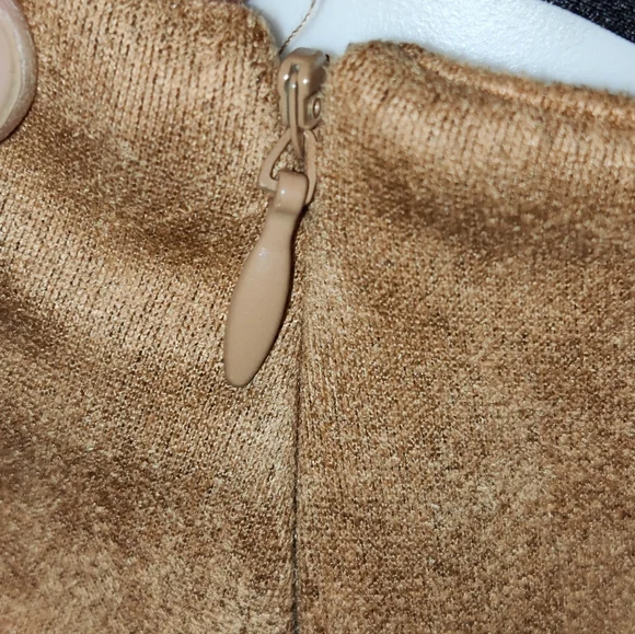 ***NWT-UPC Petite Fringe Trim Skirt - Picture 4 of 4